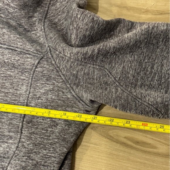 Oakley performance Hoodie Jacket Full Zip Women’s Size M Purple Over Easy DWR - Picture 8 of 9